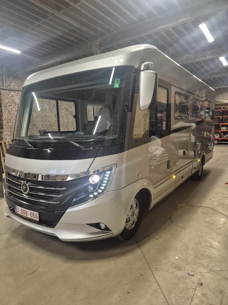 Niesmann Bischoff Arto 72 L 06/2017  30500 km, Jusqu'à 4, Niesmann+Bischoff, Marchepied électrique, Toilette à cassette