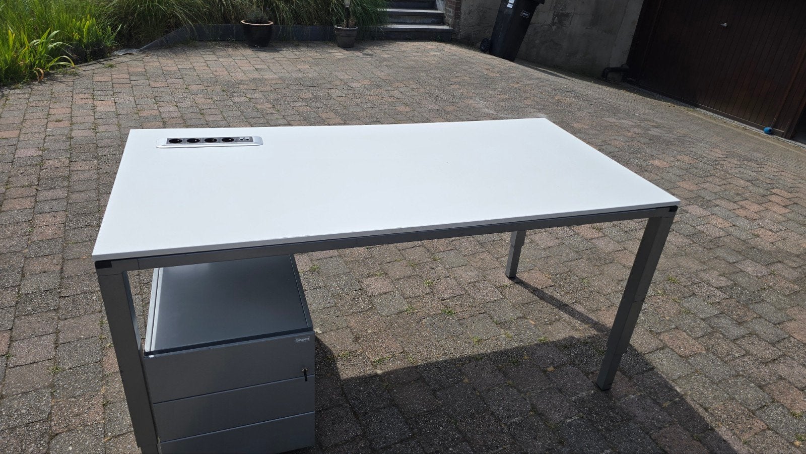 In hoogte verstelbaar bureau 160  80 cm + Gispen ladekast, Ophalen, In hoogte verstelbaar, Gispen