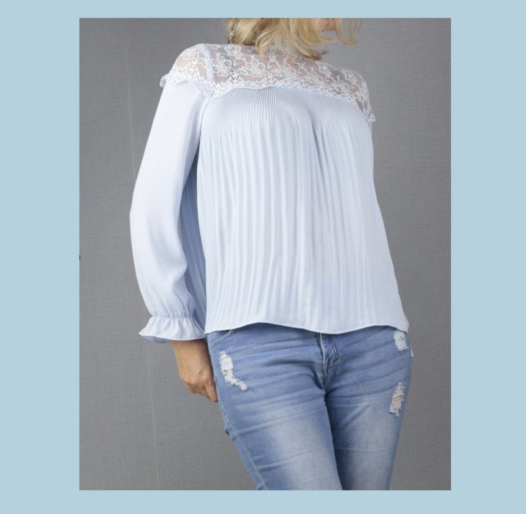Lichtblauwe blouse van Kilky - Maat large, Kleding | Dames, Ophalen of Verzenden, Blauw