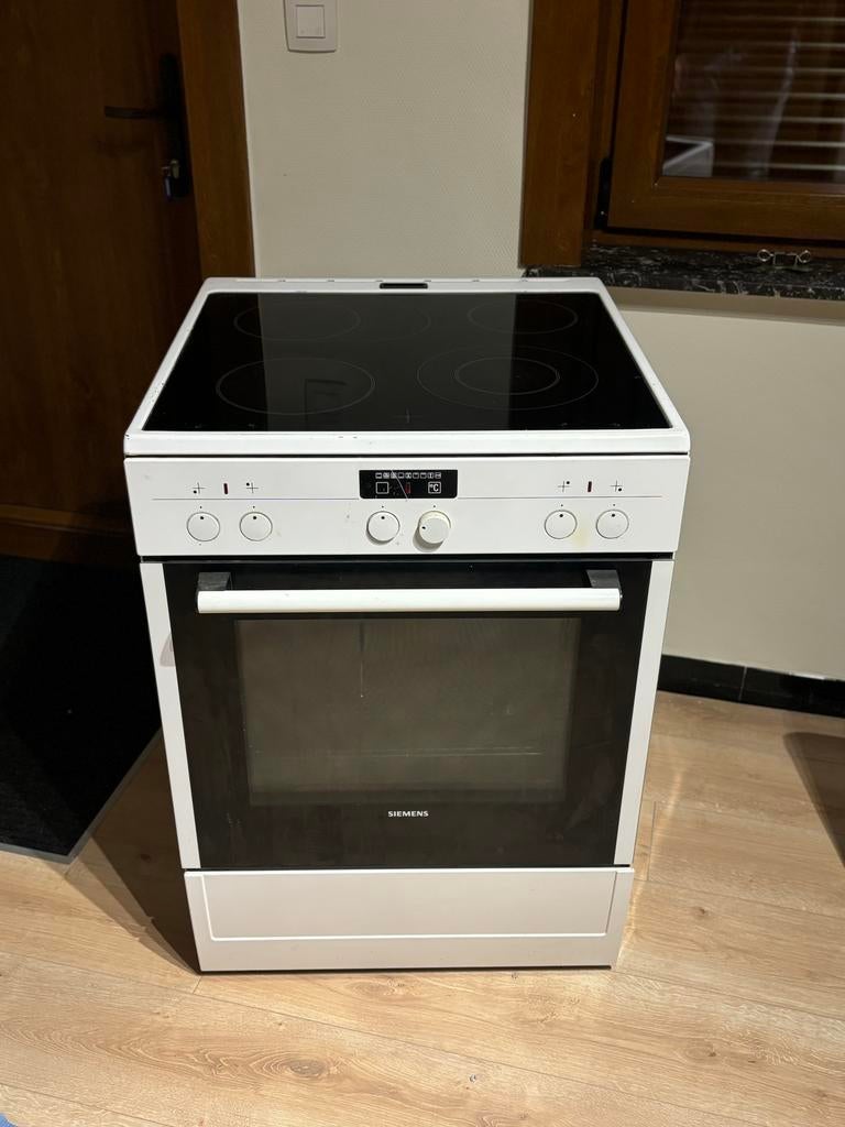 Cuisiniere + Four, Electroménager, Enlèvement, Comme neuf, Électrique