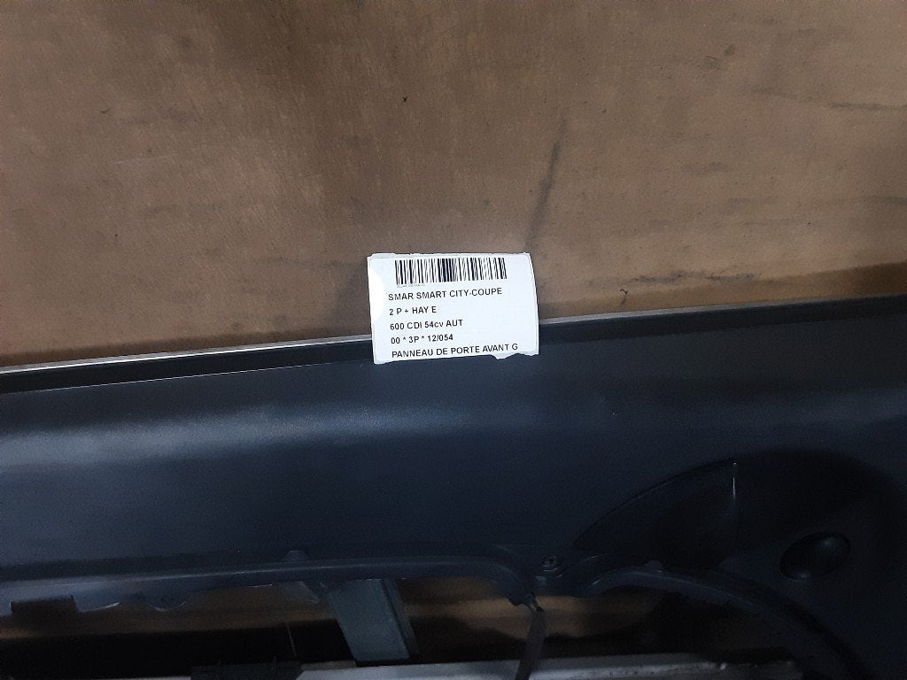 PORTIERBEKLEDING LINKS VOOR Smart City-Coupé, Gebruikt, Mevr. I. Hauben, Rue de l'Espoir 34 34
4030  GRIVEGNÉE, BE, Info@Collignon.be