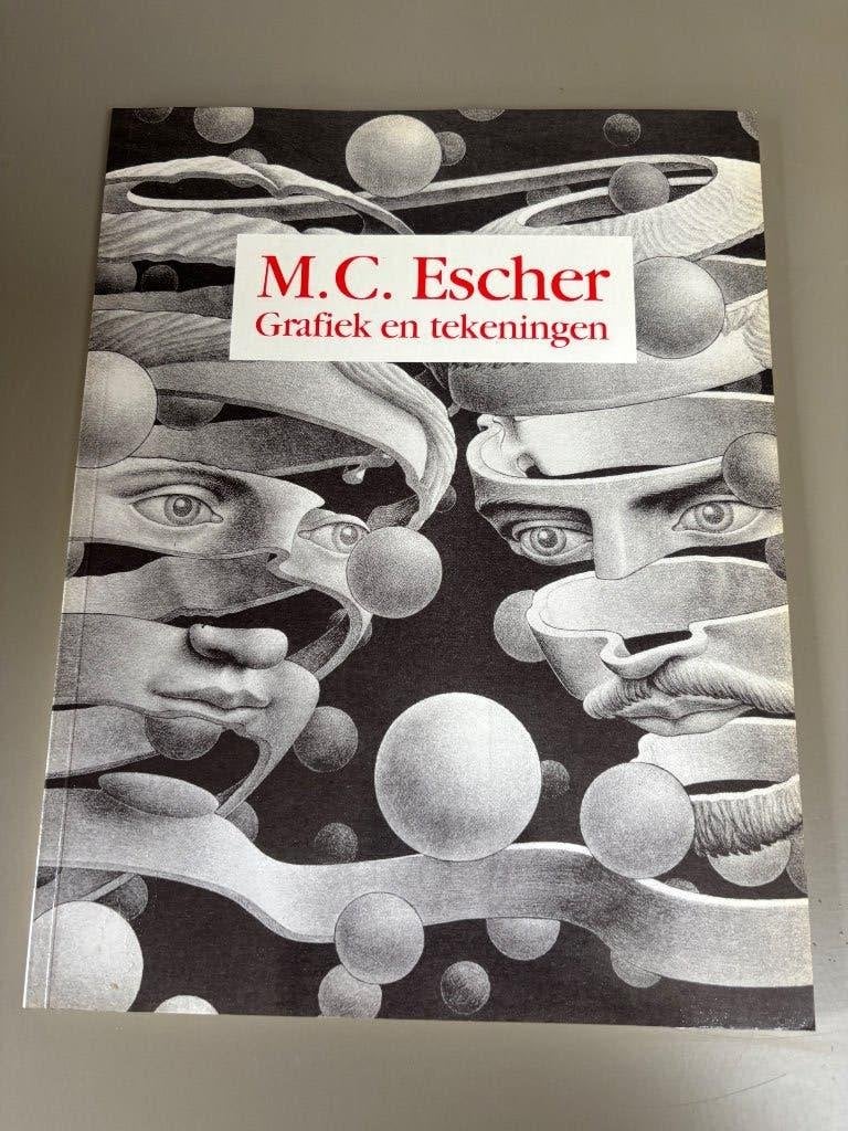 M.C.Esher, Ophalen of Verzenden, Zo goed als nieuw
