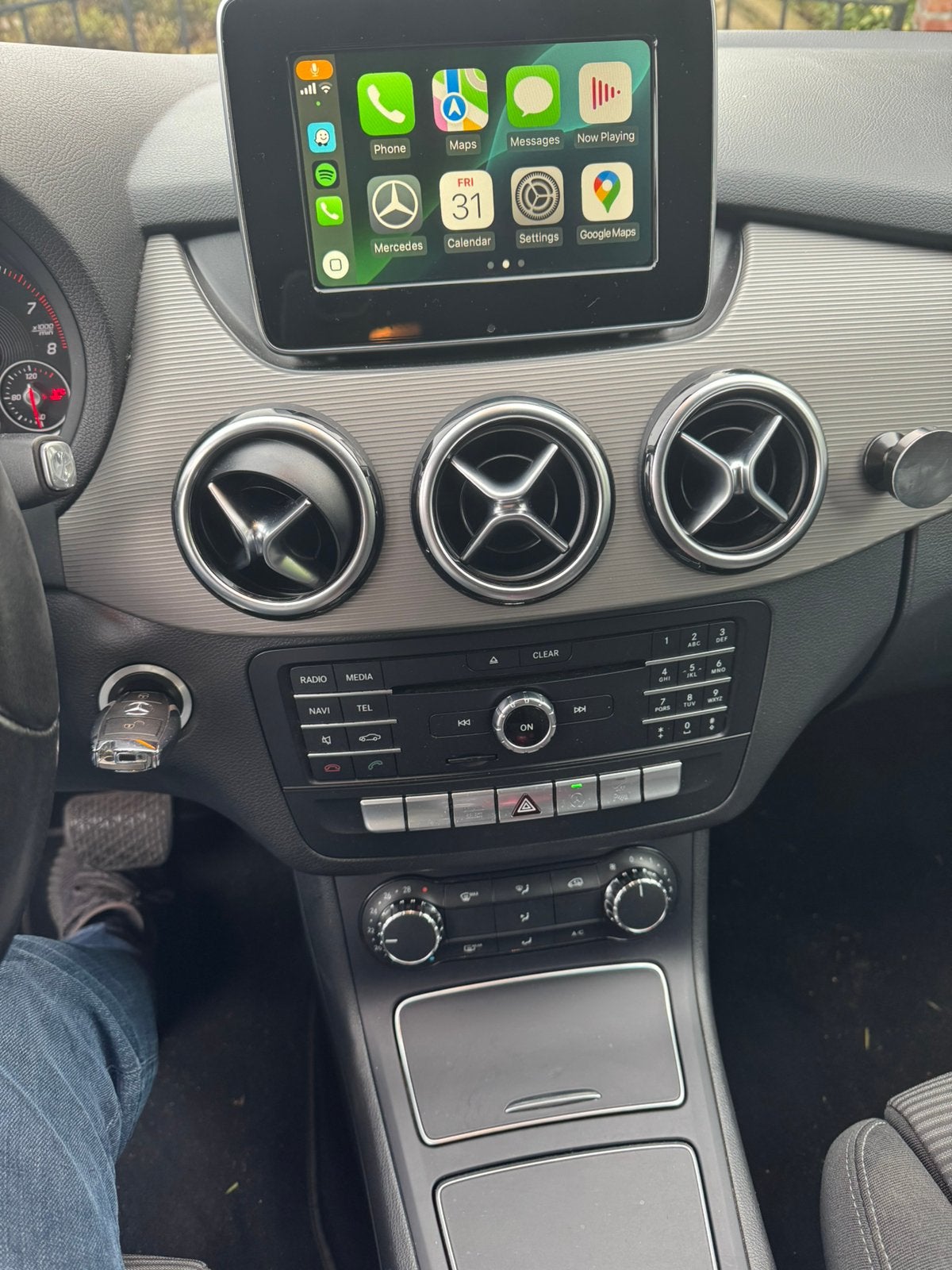 Carplay installatie Mercedes, Ophalen, Zo goed als nieuw