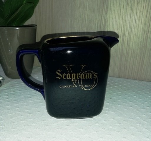 Vintage Seagram's Canadian whisky schenkkan arabia Finland., Enlèvement ou Envoi