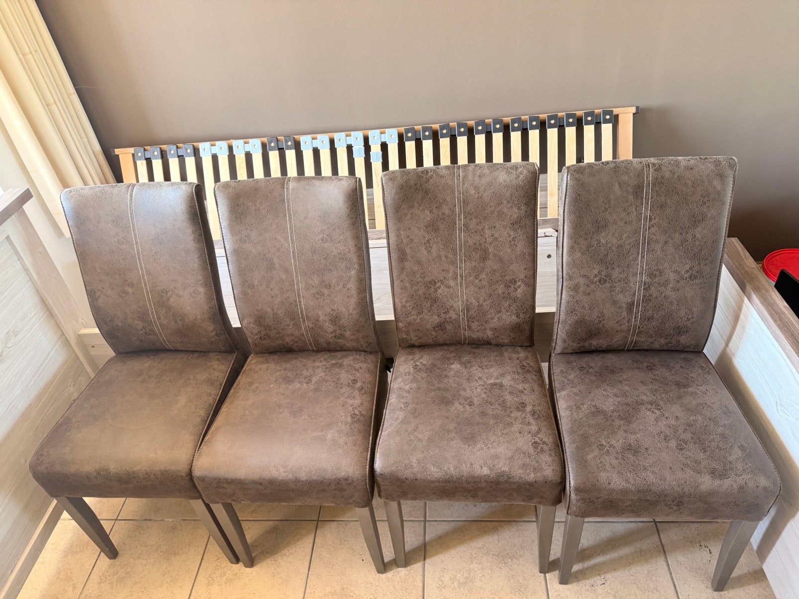 4 eetplaats stoelen, Huis en Inrichting, Ophalen, Zo goed als nieuw