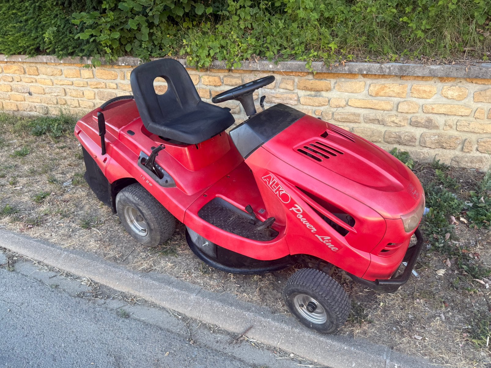 Tracteur tondeuse al-ko 13,5 ch, Jardin & Terrasse, Tondeuses autoportées, Enlèvement, Utilisé, Démarrage électrique, Moins de 90 cm
