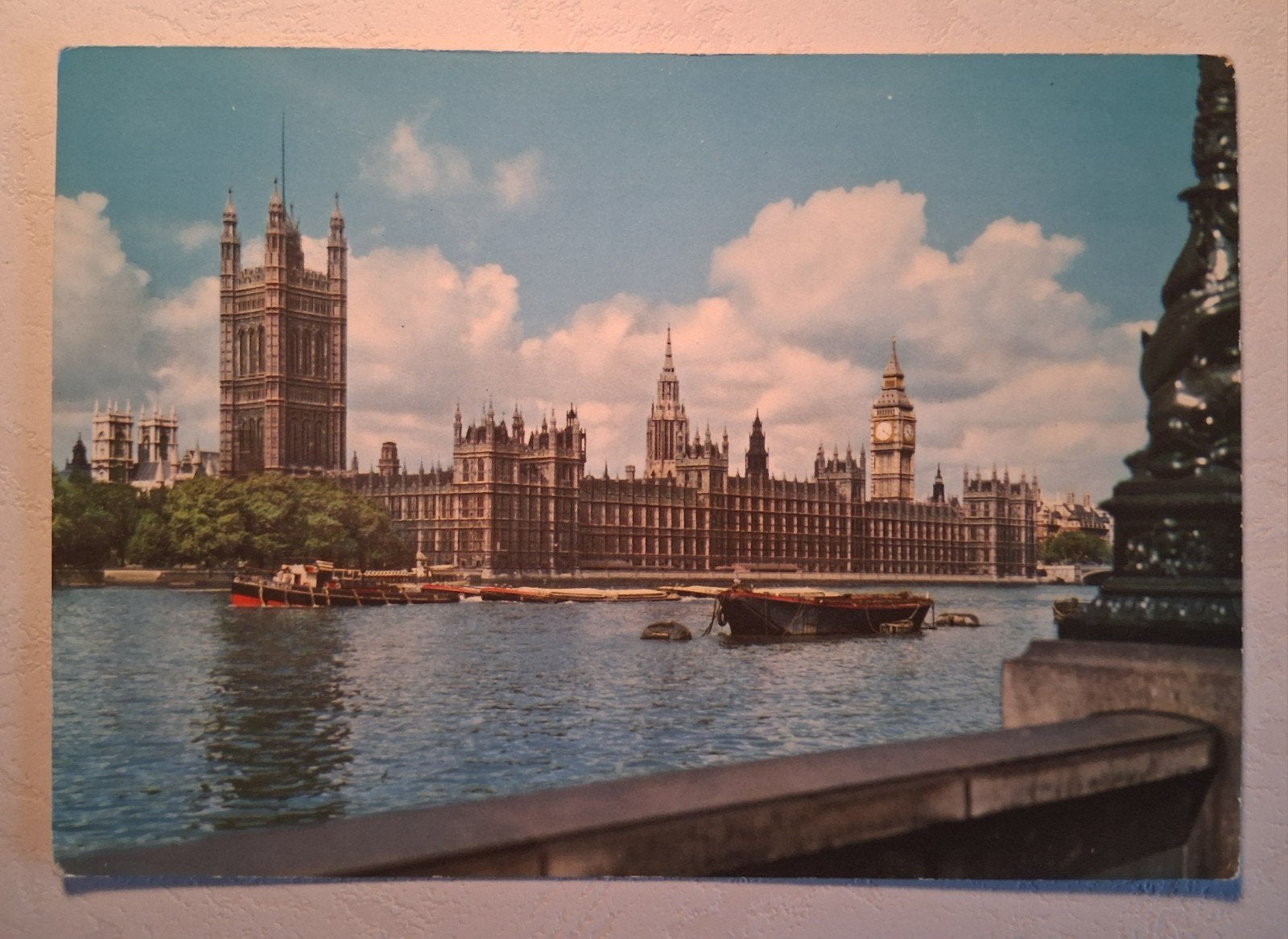 postkaart House of Parlement en de rivier Thames, Verzamelen, Postkaarten | Buitenland, Ophalen of Verzenden