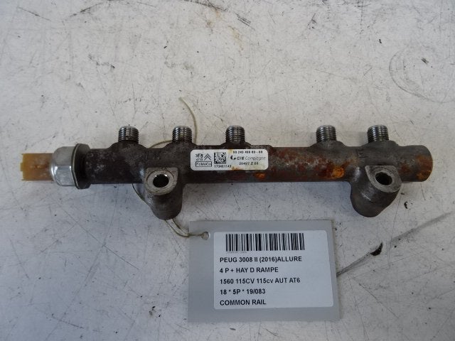RAMPE D'INJECTION 3008 II (M4 / MC / MJ / MR) (9824940080), Autos : Pièces & Accessoires, Utilisé, Peugeot