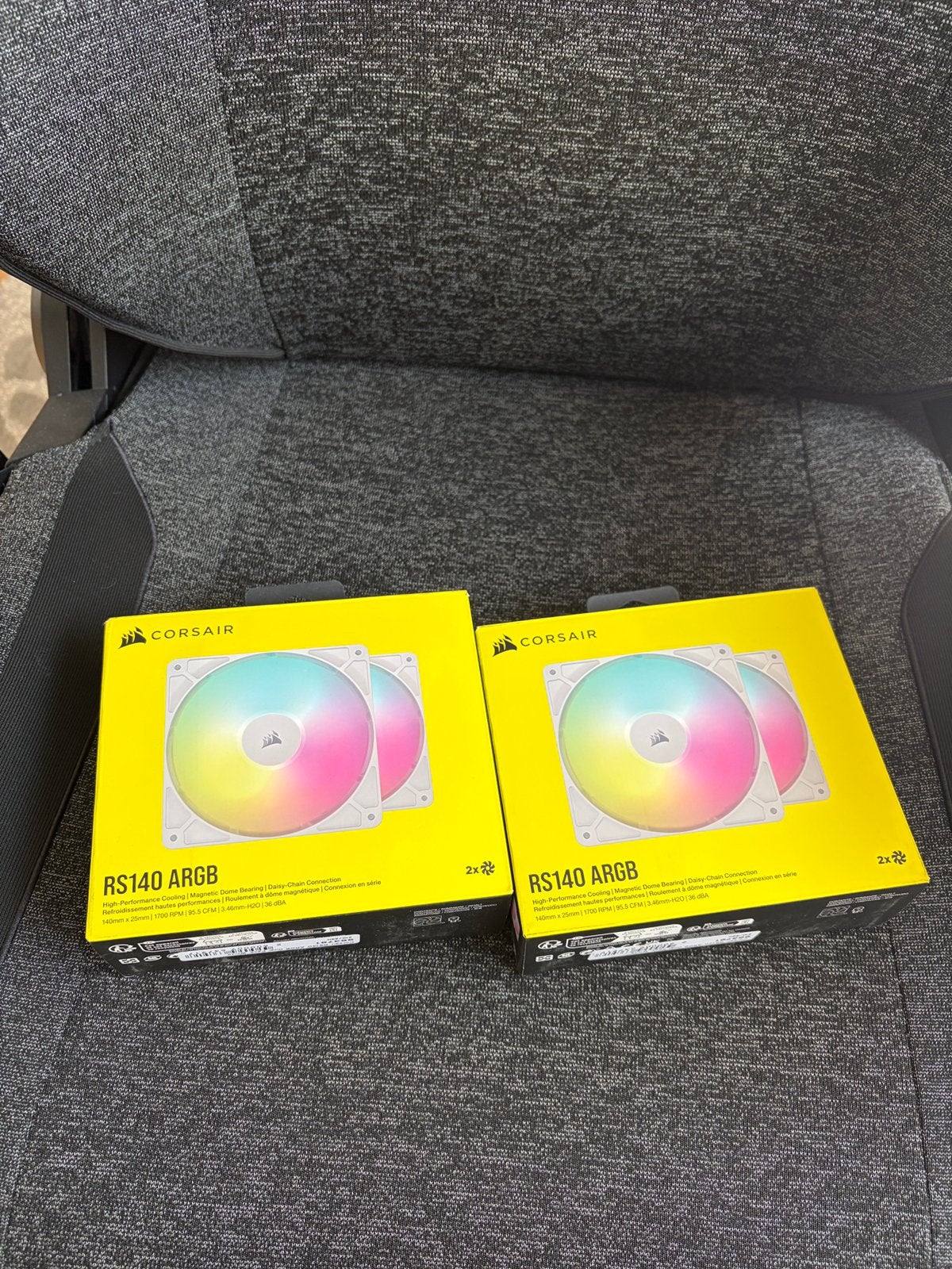 Corsair rs140 fans, Enlèvement, Comme neuf