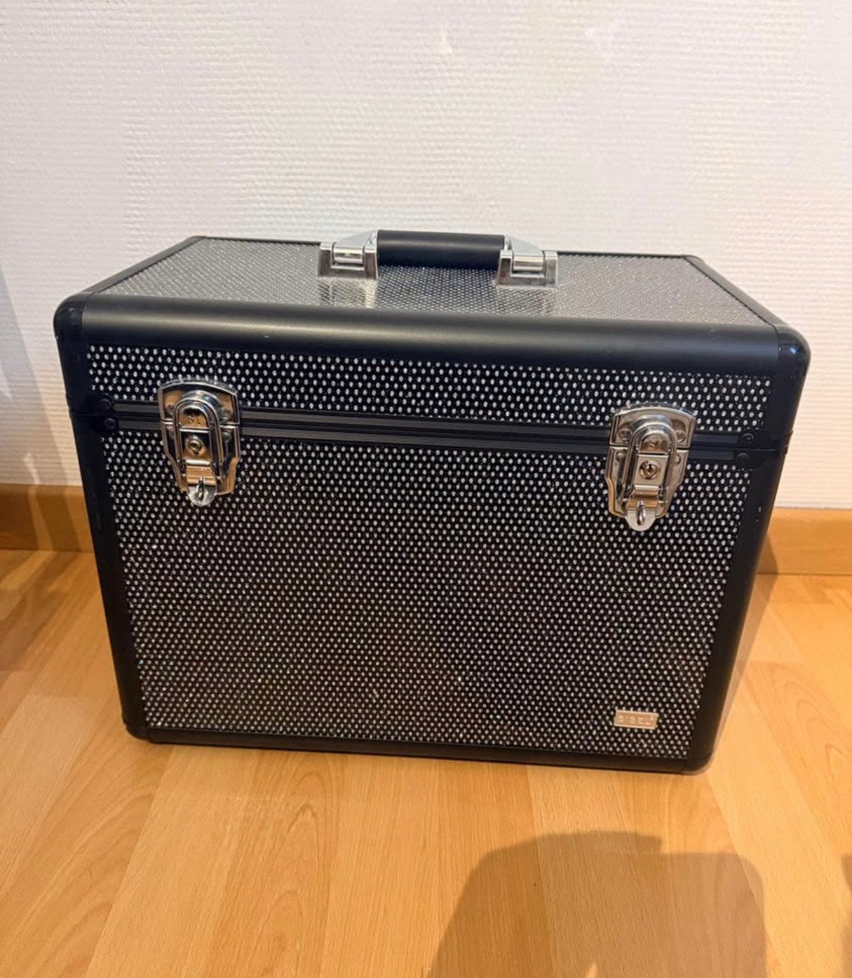 Aluminium haarkoffer / opbergkoffer voor kappersmateriaal, Ophalen, Zo goed als nieuw, Zwart, Hardcase