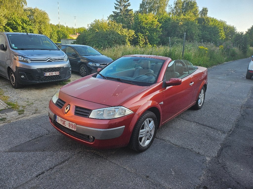 Renault megane 2l essence euro4 automatic Cabriolet 99860km, Autos, Cabriolet, 2 portes, 5 places, Automatique
