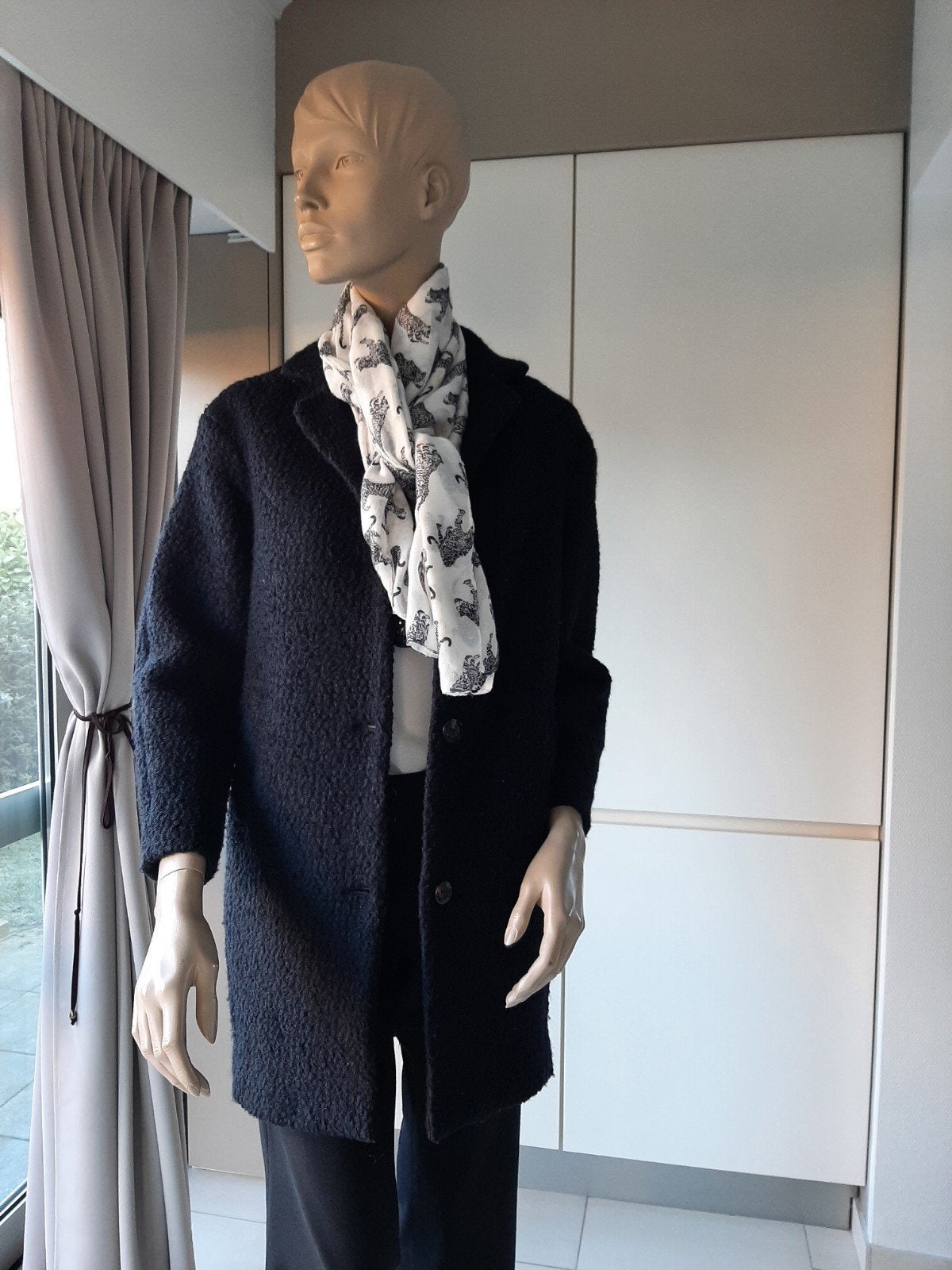 cape Divide noire, Vêtements | Femmes, Taille 38/40 (M), Enlèvement ou Envoi, DIVIDED, Comme neuf