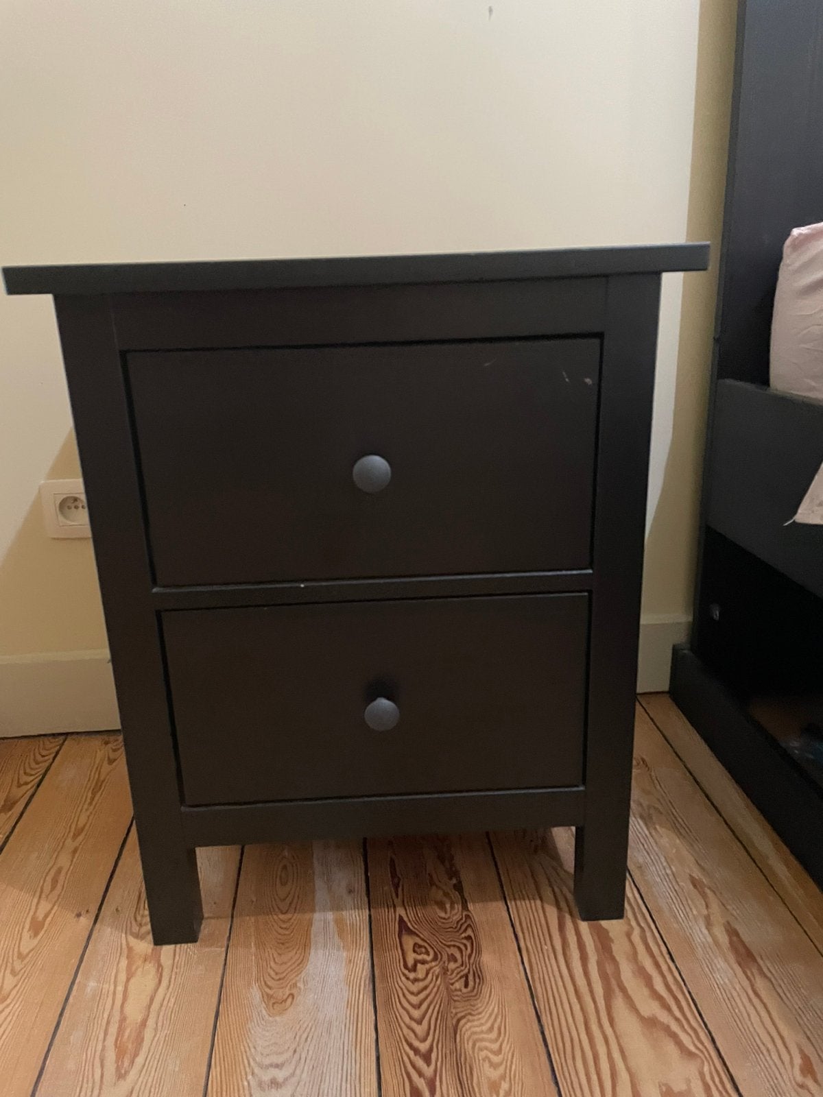 2 Tables de chevet IKEA – 2 tiroirs – Noir brun, Enlèvement, Utilisé, Bois