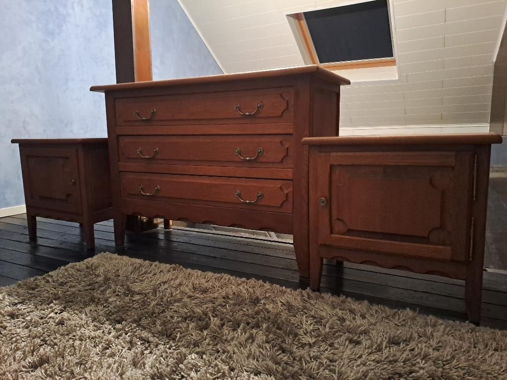 Vintage set commode/ladenkast + nachtkastjes, Antiek en Kunst, Antiek | Glaswerk en Kristal, Ophalen