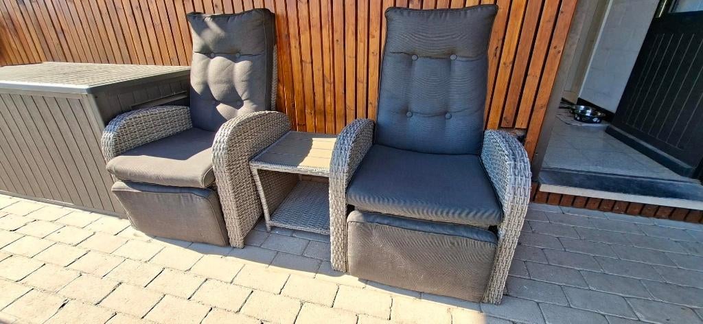 J'ai vu de nouvelles chaises de jardin de meilleure qualité, Osier, Salons de jardin, Comme neuf, Enlèvement
