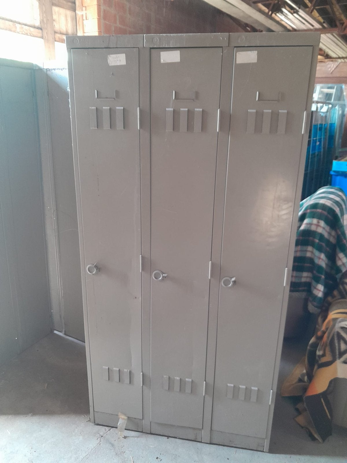 Armoires metalliques vestiaires, Ophalen, Gebruikt