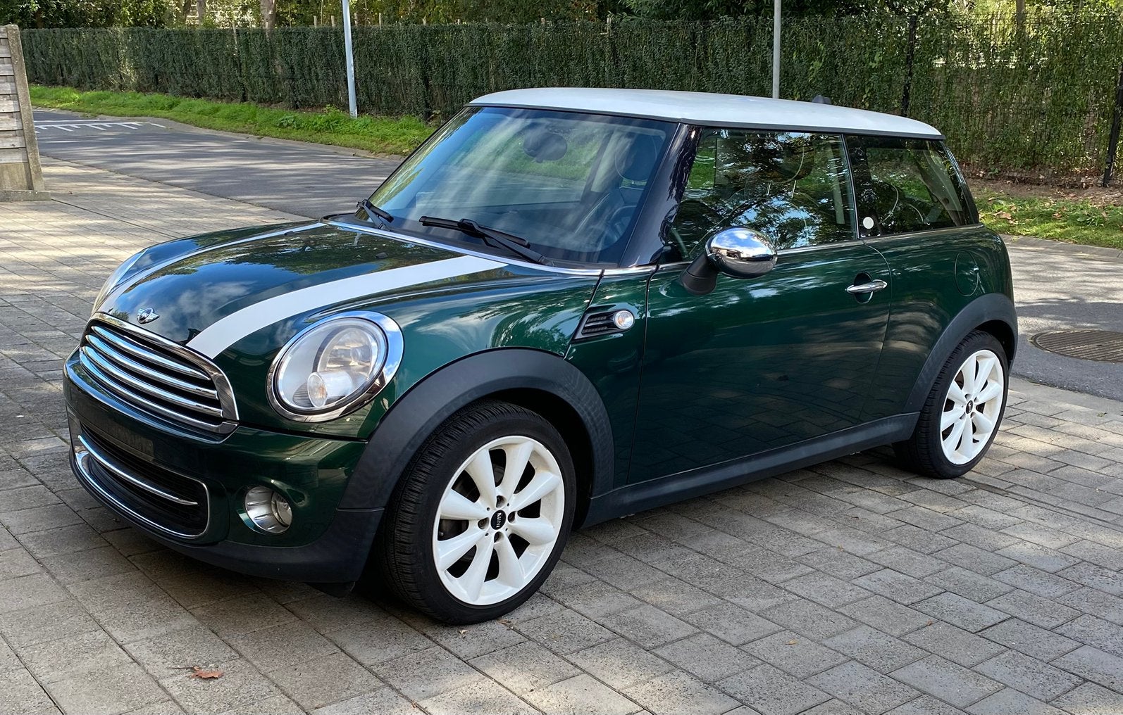 Mini mini 1.6 cooper 10 years, Auto's, Voorwielaandrijving, Euro 5, Zwart, 4 cilinders