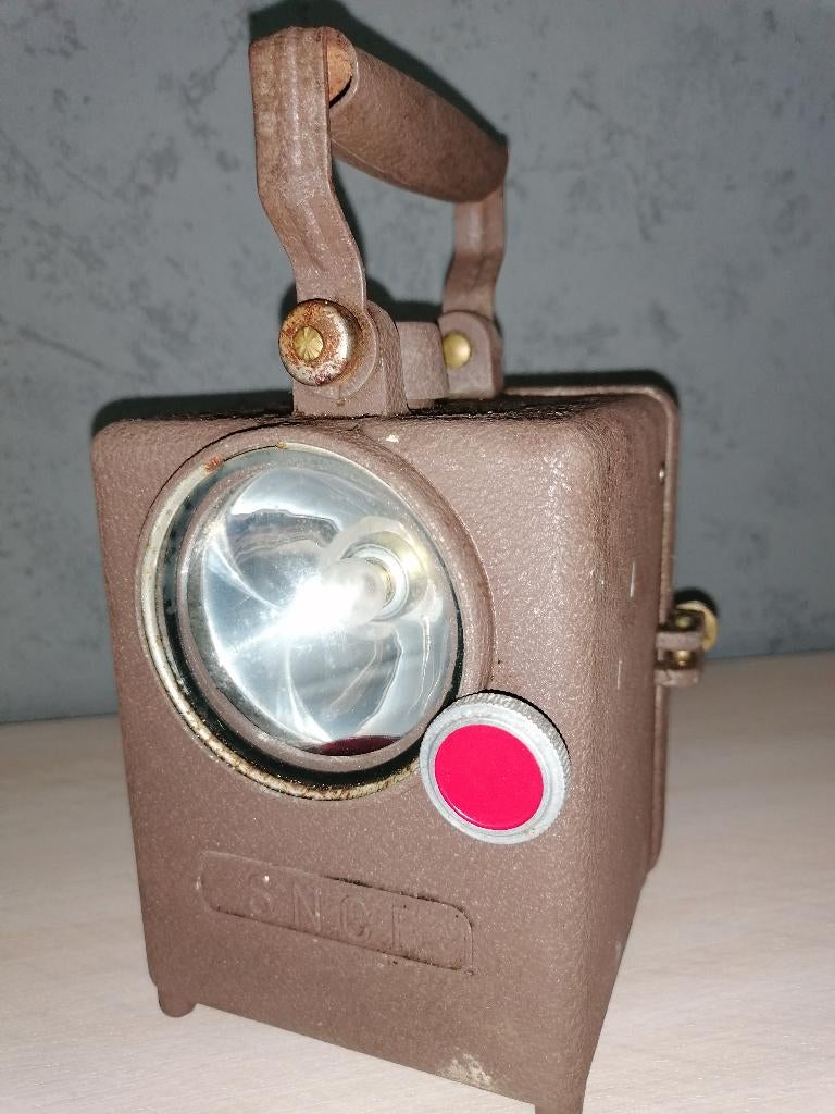 treinlamp    seinlamp   SNCF, Ophalen of Verzenden, Gebruikt, Trein