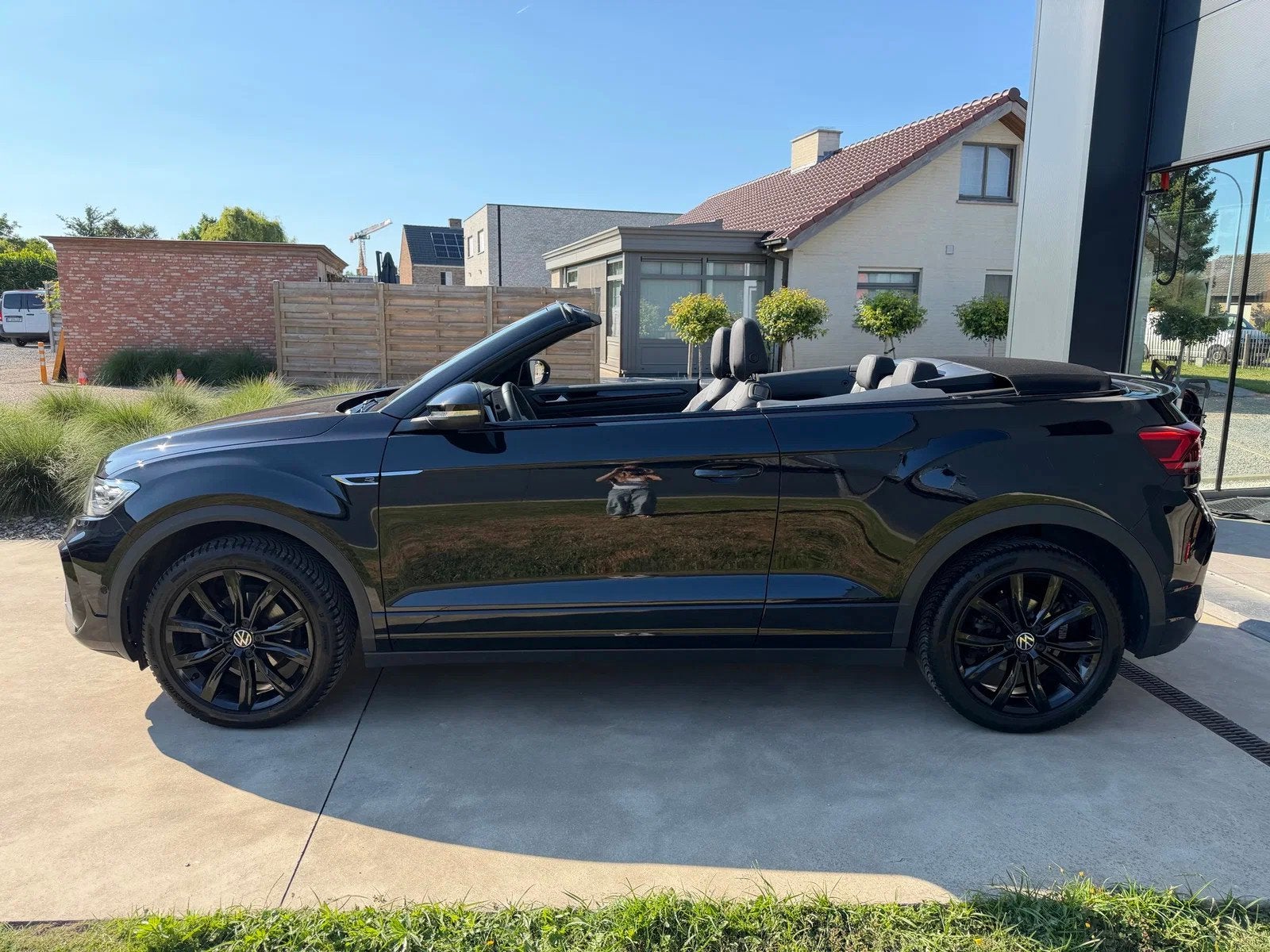 Volkswagen T-Roc R-Line Cabrio Black Edition Trekhaak Travel, Automaat, 4 zetels, 149 pk, 4 cilinders