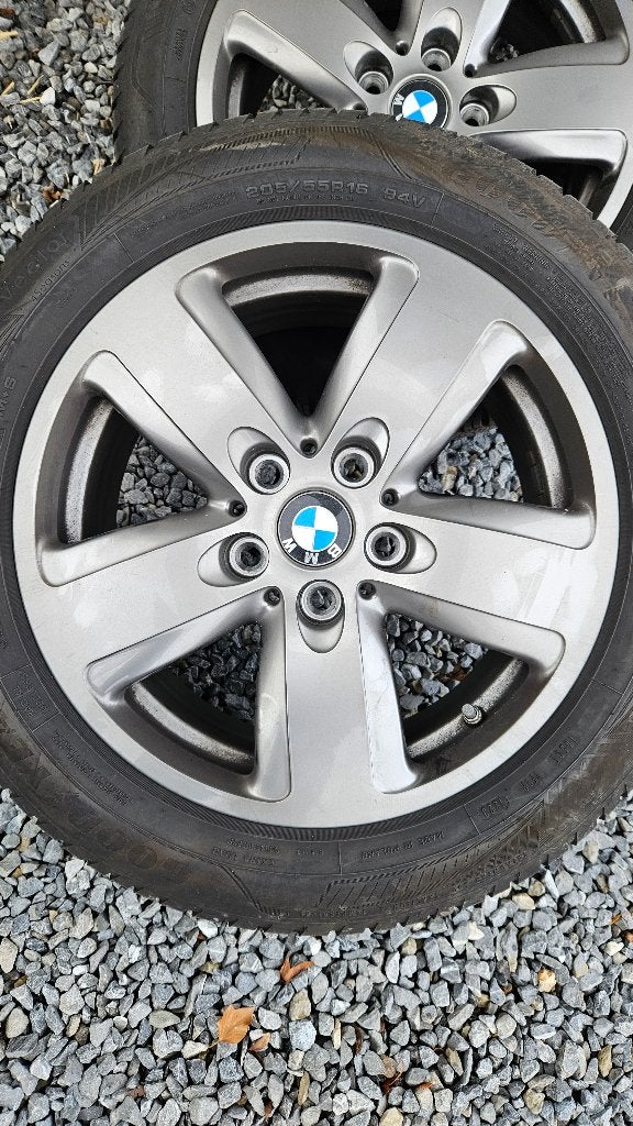 Jantes BMW 16 pouces (neuves)+ pneus 4 saisons hiver (neufs), Neuf, 4 Saisons, Enlèvement ou Envoi, 16 pouces