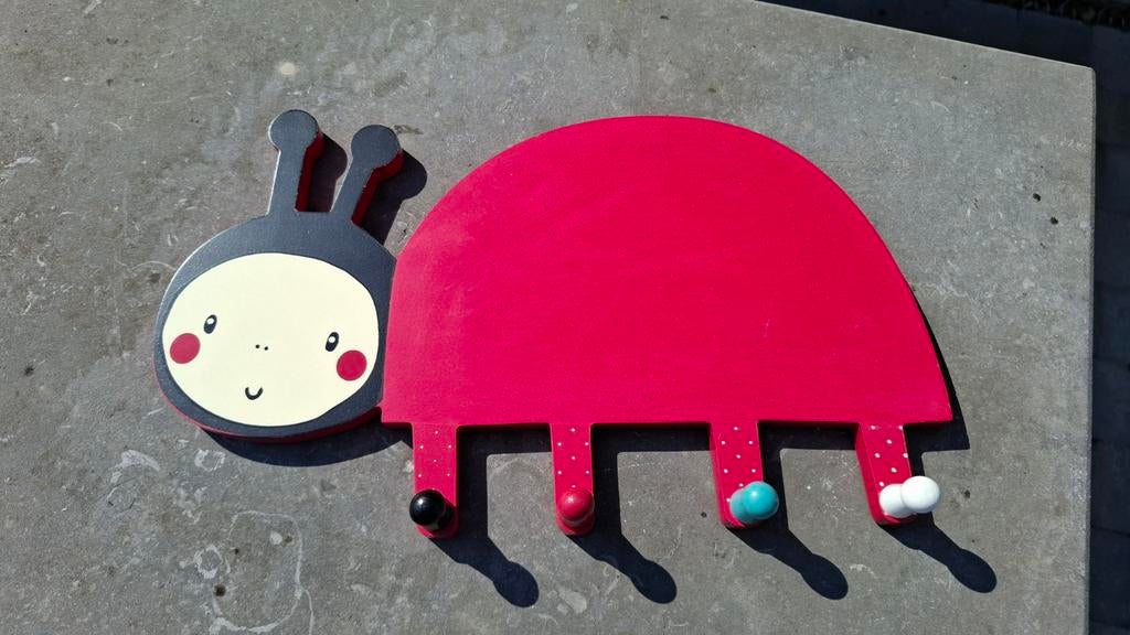 Porte manteau coccinelle pour enfants., Enlèvement