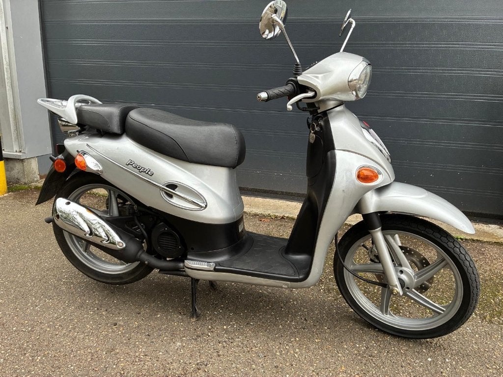 Kymco People, Classe B (45 km/h), Utilisé, Essence, 50 cm³