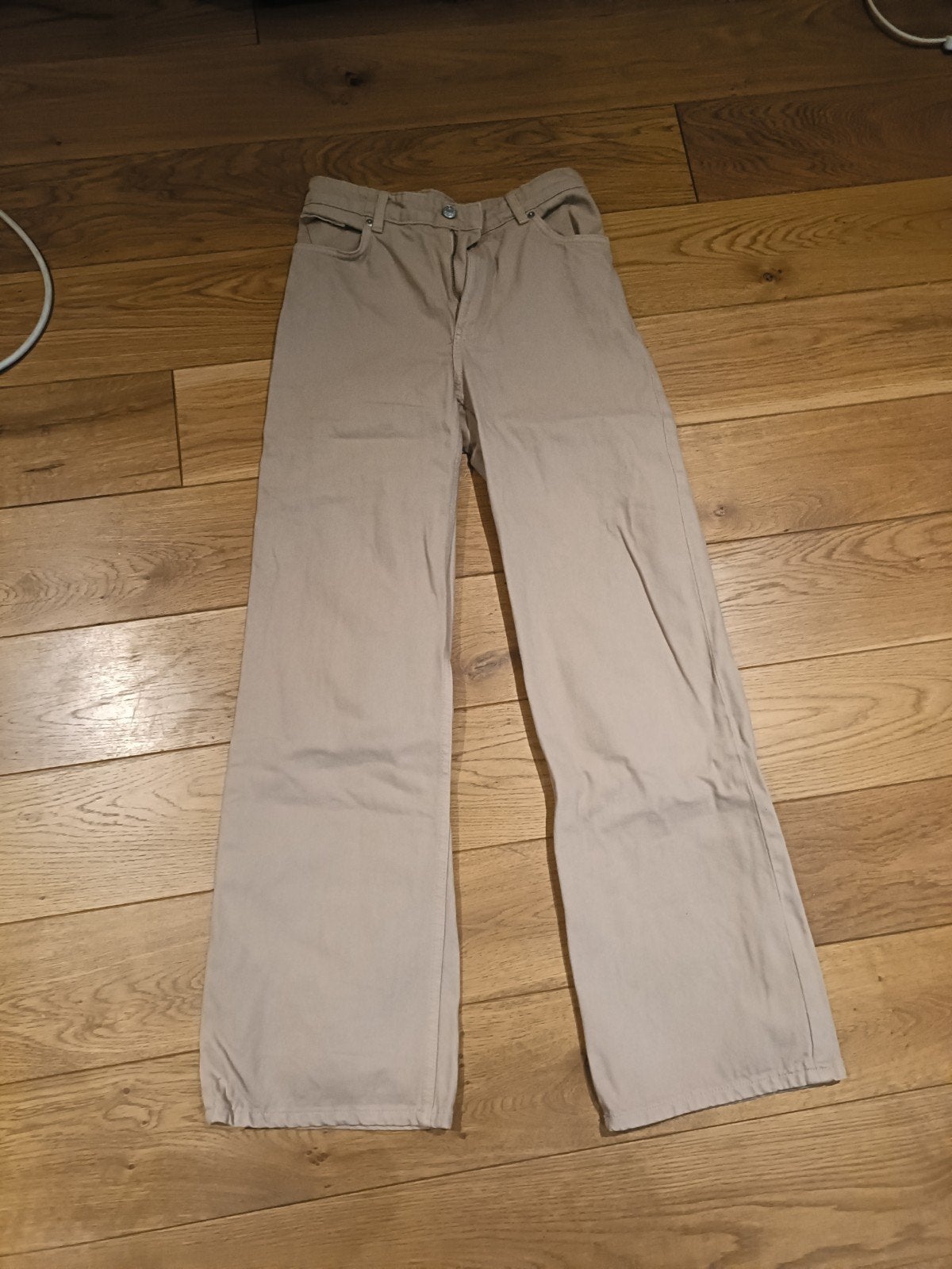 beige spijkerbroek, Kleding | Dames, Overige kleuren, Ophalen of Verzenden, Monki, W28 - W29 (confectie 36)