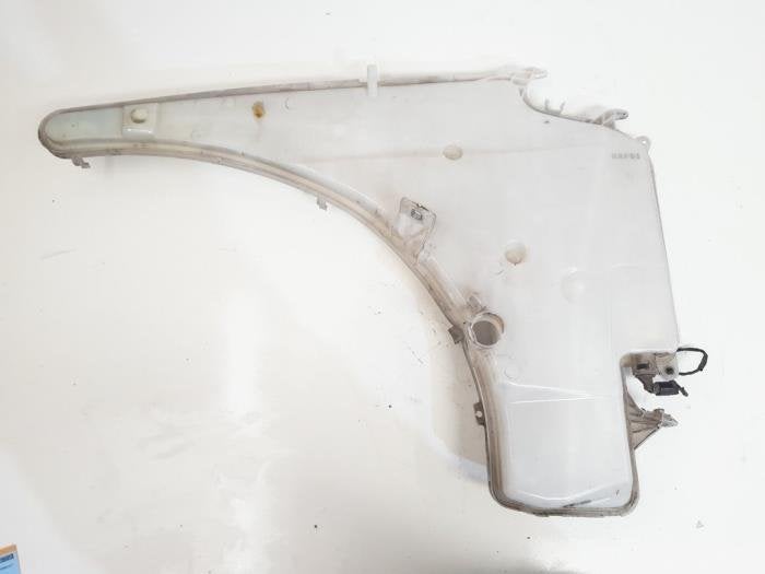 Réservoir lave-glace avant d'un BMW 3-Serie, -, 3 mois de garantie, Utilisé, -