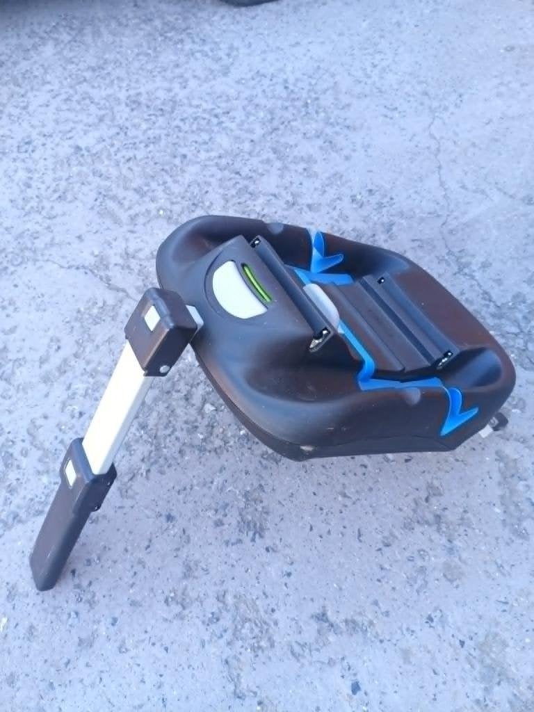 attache isofix deux pièces, Autos : Pièces & Accessoires, Attelages, Enlèvement