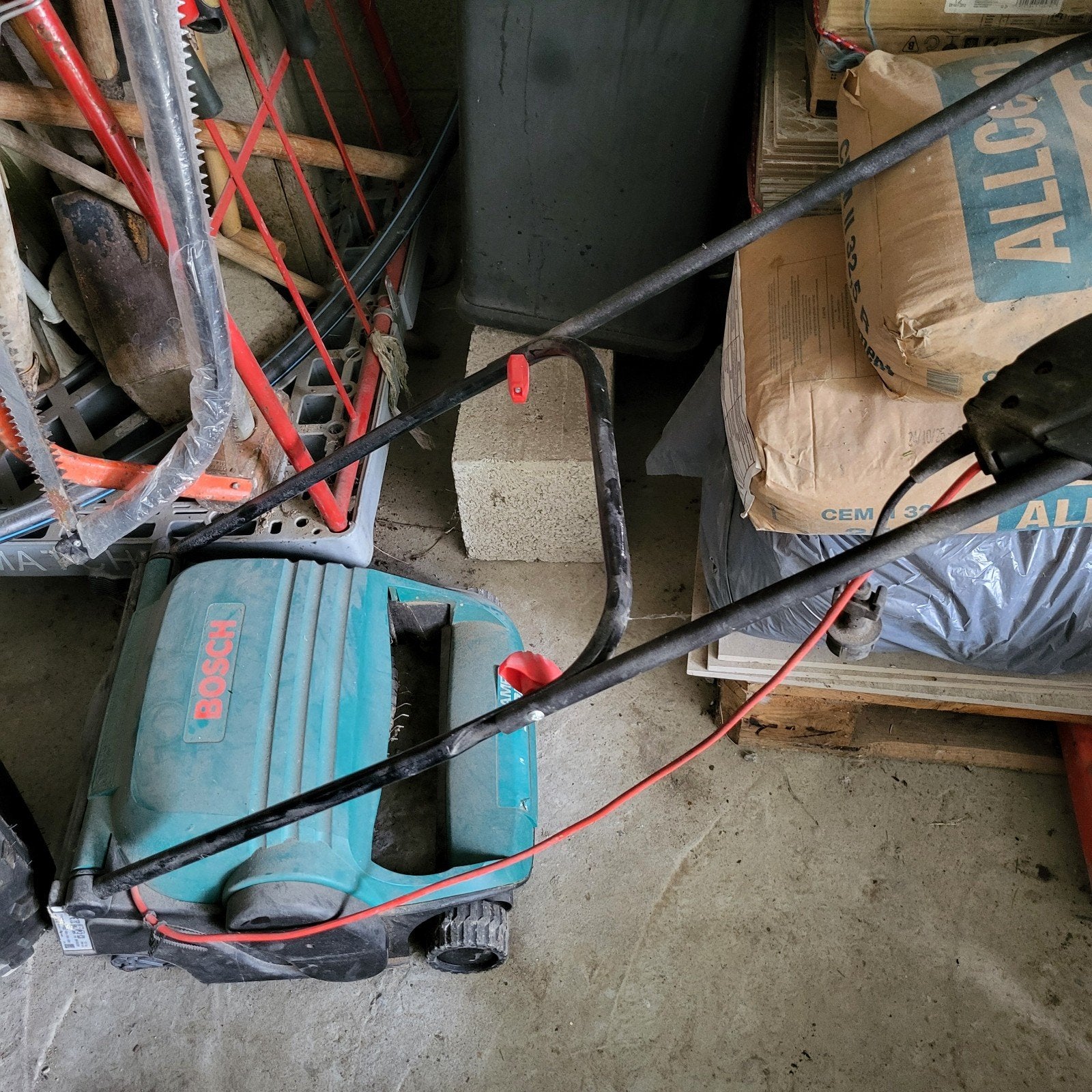 Scarificateur Bosch d’occasion – Très bon état, Enlèvement