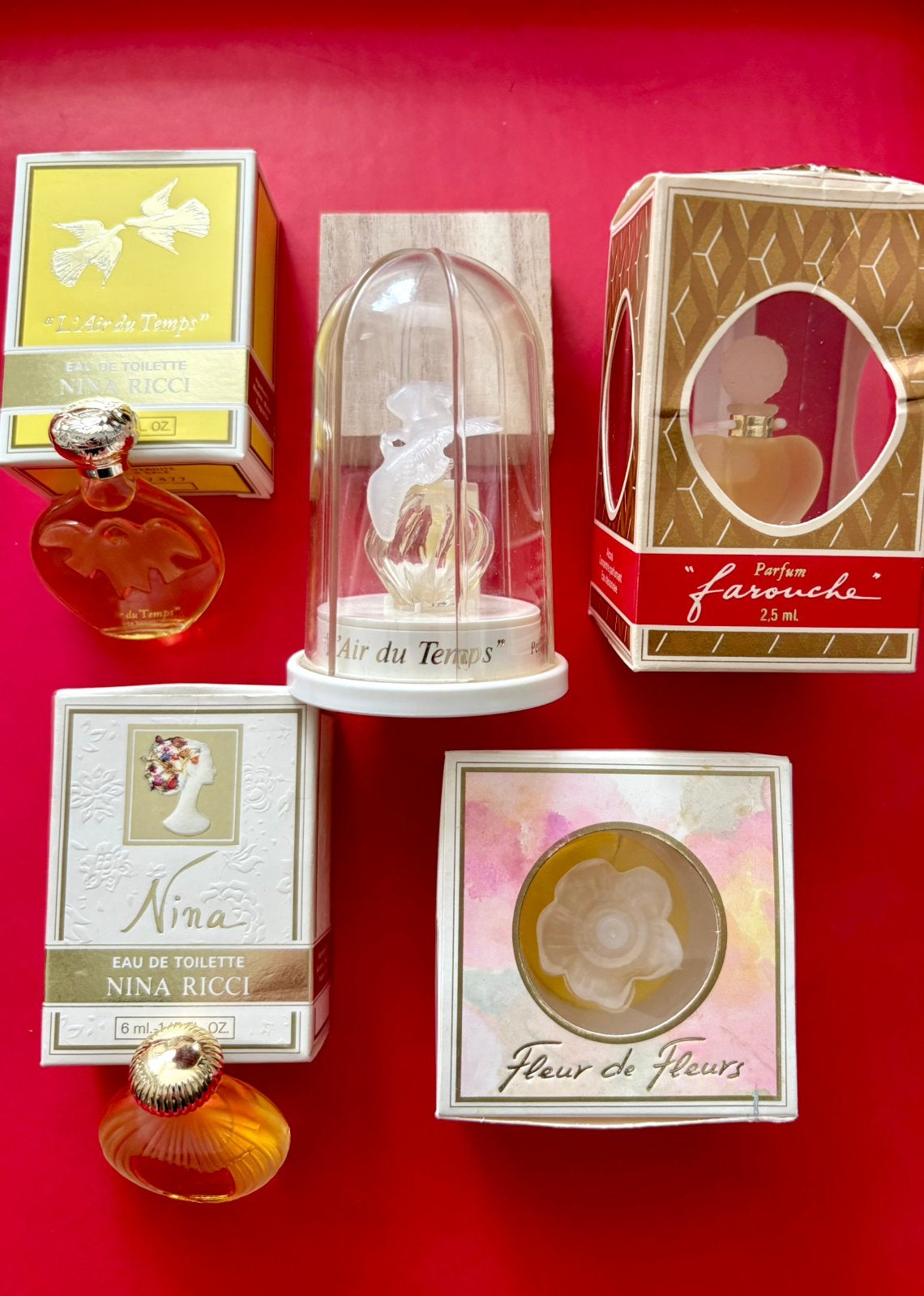 Nina Ricci Lot de 5 miniatures de parfum avec boîtes, Collections, Parfums, Enlèvement ou Envoi, Comme neuf