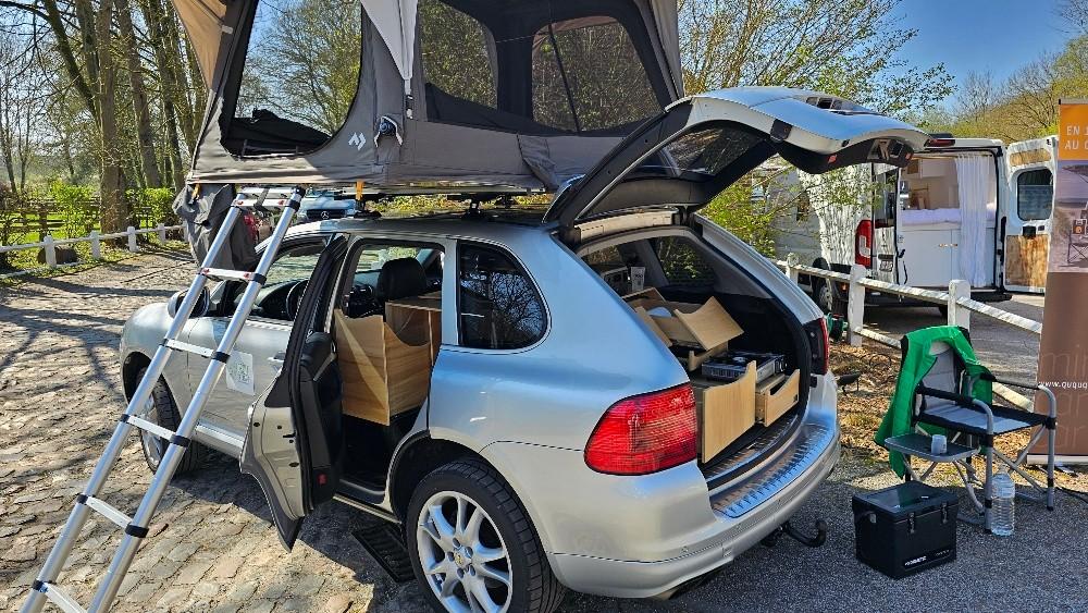 Porsche Cayenne 4x4 vanlife uitgerust — 100% commercieel, Caravans en Kamperen, Overige Caravans en Kamperen, Gebruikt, Ophalen
