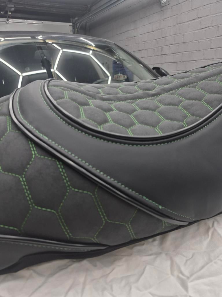 Vespa sprint / primavera custom mono zadel, Fietsen en Brommers, Ophalen of Verzenden, Nieuw, Zadel, Vespa