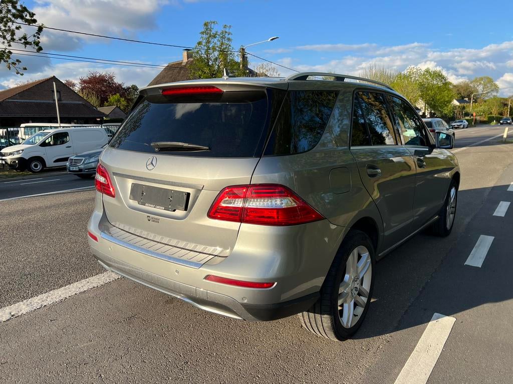 Ml 250 4 matic  euro 6, Auto's, Mercedes-Benz, Bedrijf, Dealer onderhouden, https://public.car-pass.be/vhr/58b0f673-b9d5-44ac-a542-1e4111ece56d