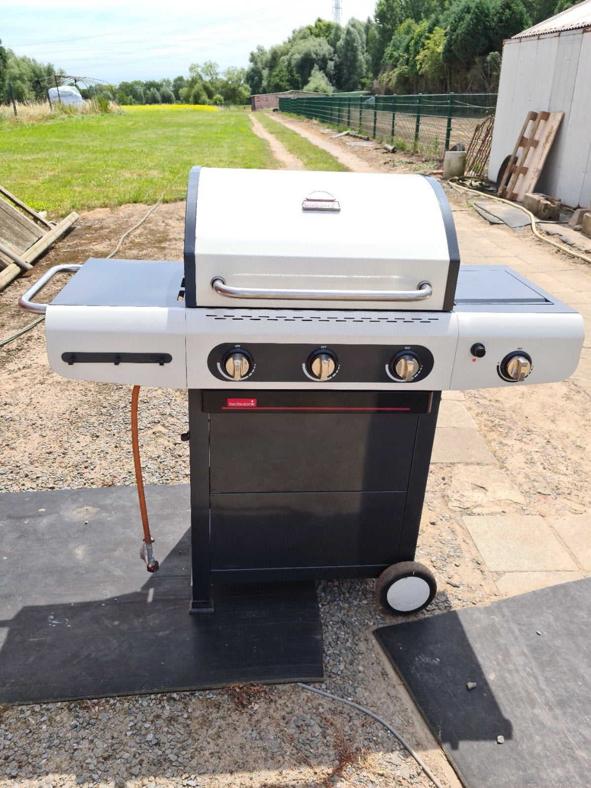 Barbecue, Ophalen
