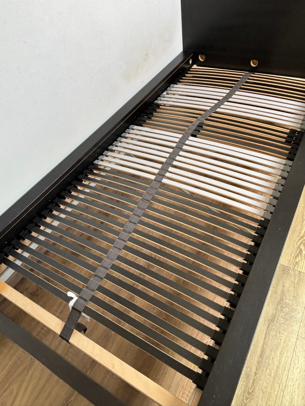 1 persoonsbed van IKEA (MALM) + lattenbodem, Ophalen, Eenpersoons, Zo goed als nieuw, Hout