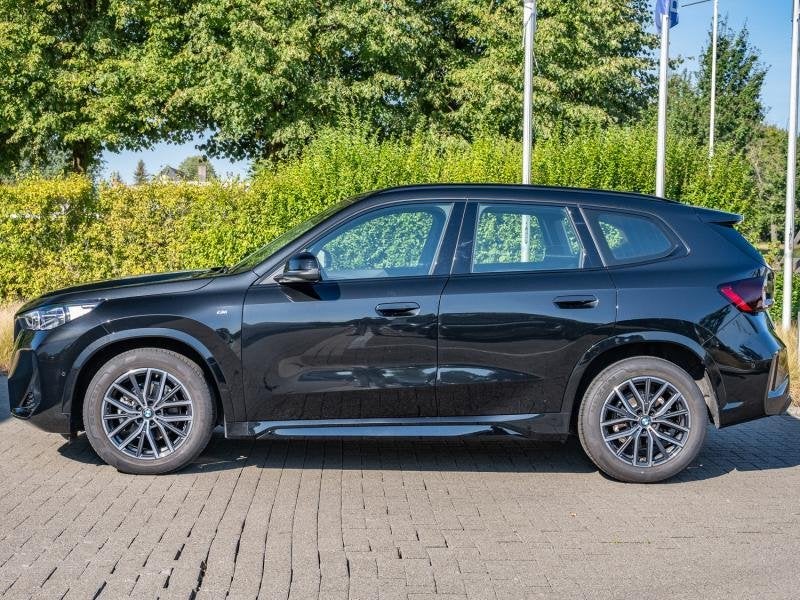 BMW X1 sDrive18i / M Sport, Parkeersensor, 136 pk, Zwart, Bedrijf