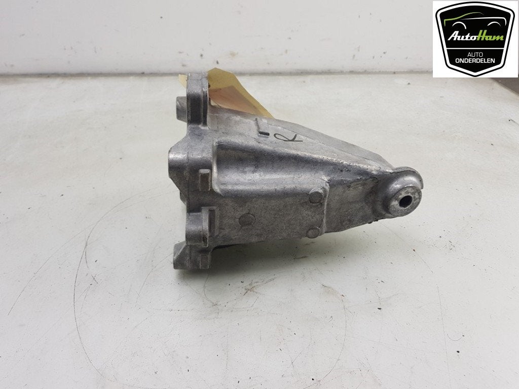 MONTAGE MOTEUR C (W205) (|A2742231004|A2742233204|), Utilisé, Mercedes-Benz