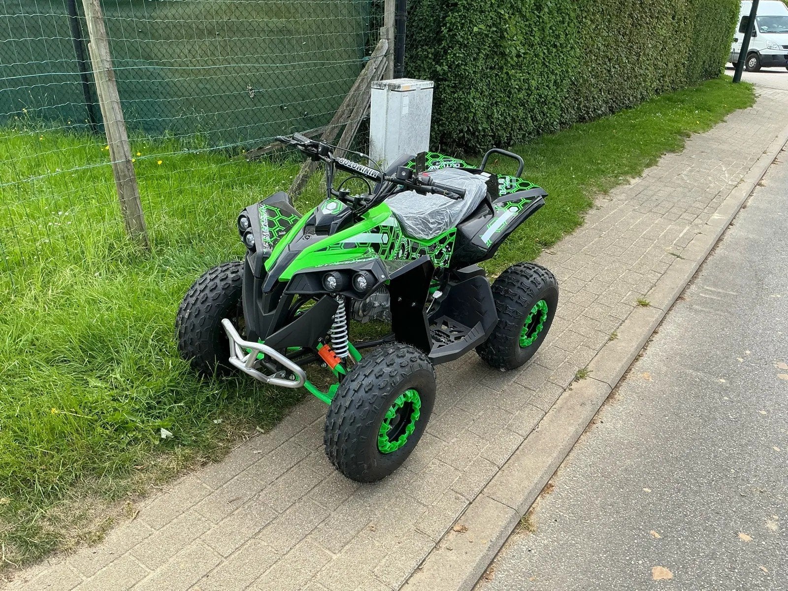 Quad 125cc, boîte automatique à quatre temps, 1 cylindre, 125 cm³, Jusqu'à 11 kW