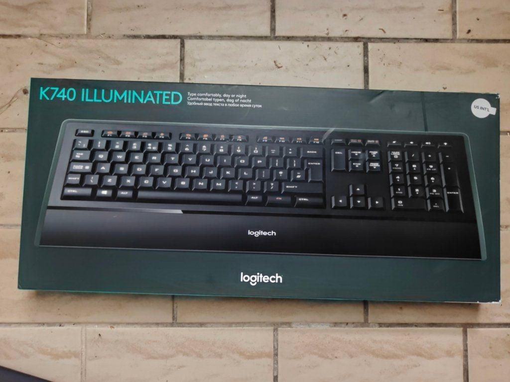 Clavier Logitech K740 Illuminated Neuf QWERTY -Dans sa boîte, Informatique & Logiciels, Claviers, Neuf, Logitech G, Enlèvement ou Envoi