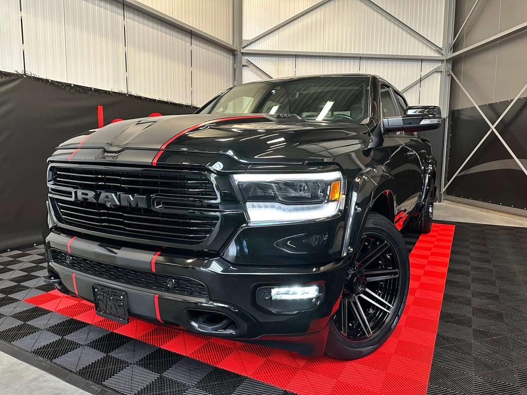 Dodge RAM 1500/V8/Laramie/Limited/Night/Hulk Edition/Pano/Lu, Auto's, Zwart, Bedrijf, 5 zetels, RAM 1500