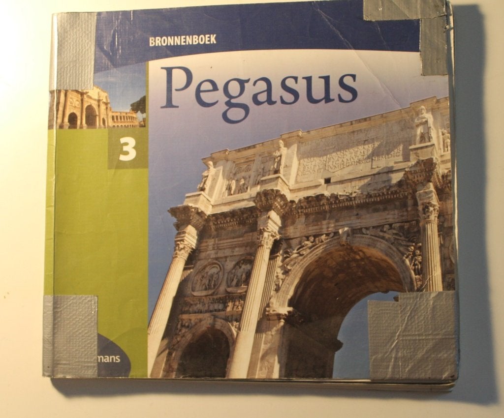 Pegasus 3 Bronnenboek, Boeken, Ophalen of Verzenden, Gelezen, Latijn, Marjan Hillewaere (red)