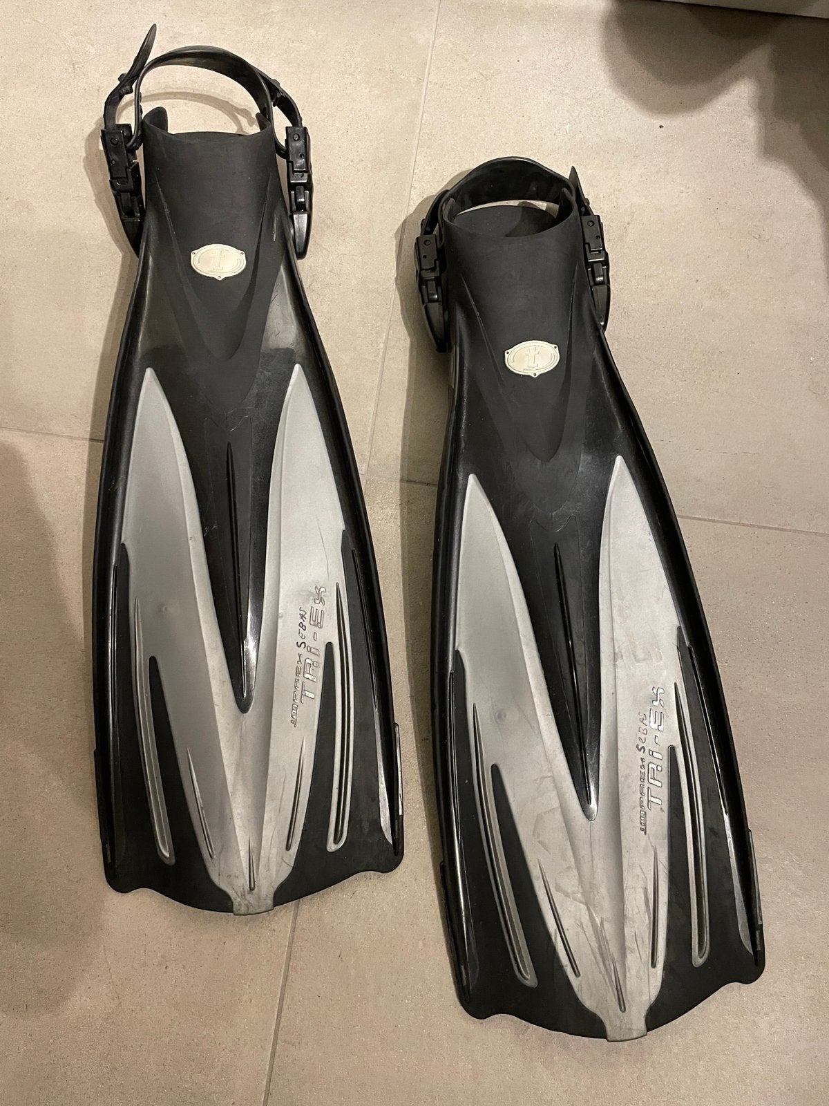 Open hiel vinnen Tusa Imprex Tri-Ex, maat L, Watersport en Boten, Ophalen of Verzenden, Gebruikt, Zwem- of Duikvliezen