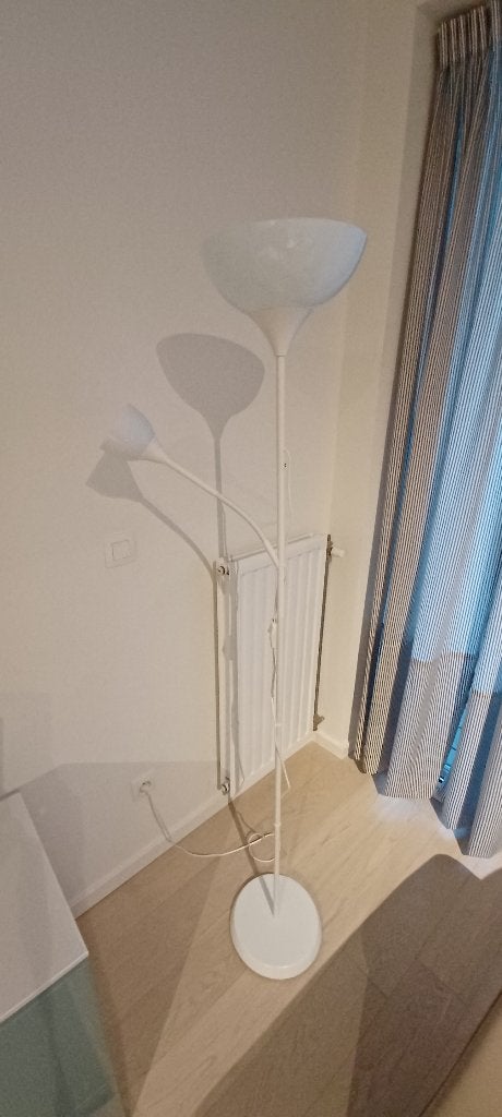 Lampe sur pied IKEA TÅGARP avec lampe de lecture, Maison & Meubles, Enlèvement, Comme neuf, IKEA, 150 à 200 cm