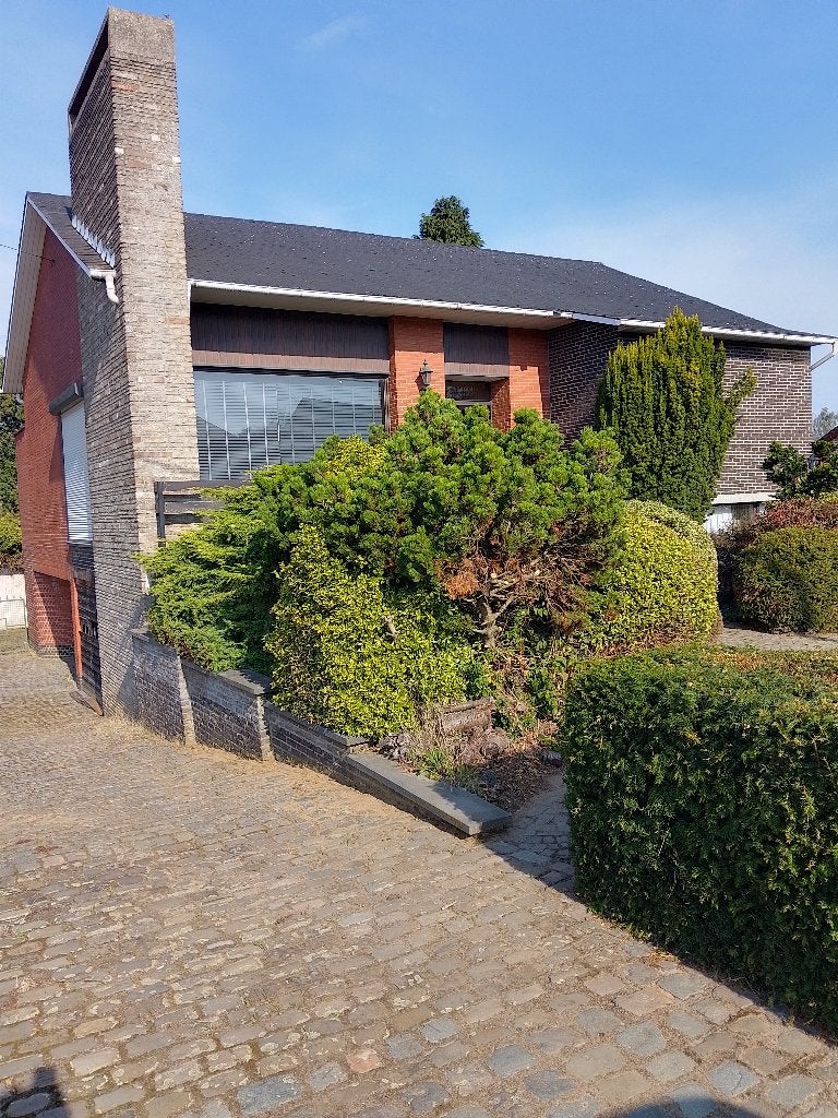 Ruime vrijstaande woning in Bekkevoort, Immo, 2 kamers, Vrijstaande woning, Bekkevoort, 1500 m² of meer