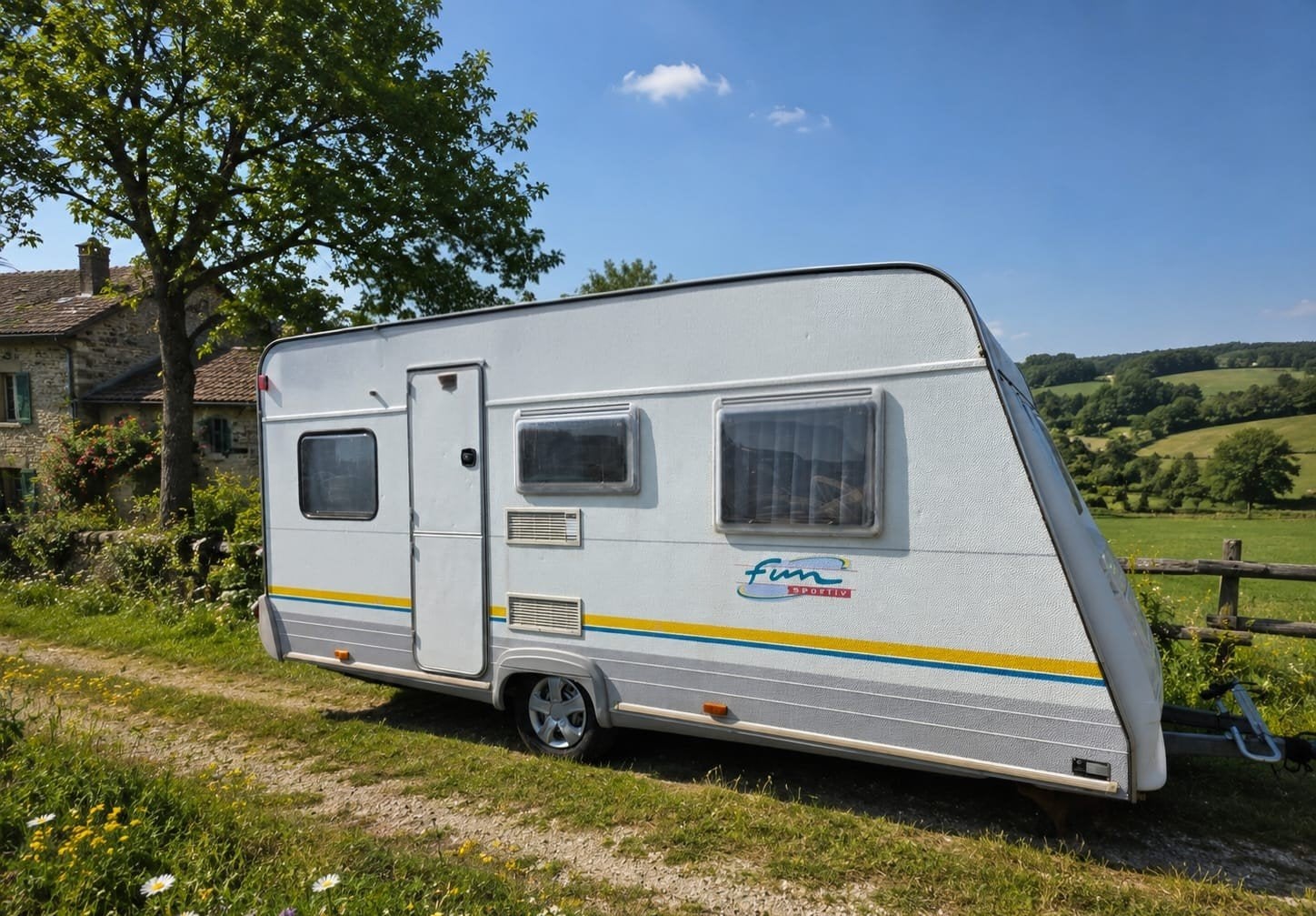 caravane Burstner fun 4 personnes, Jusqu'à 4, Particulier, Bürstner, Auvent