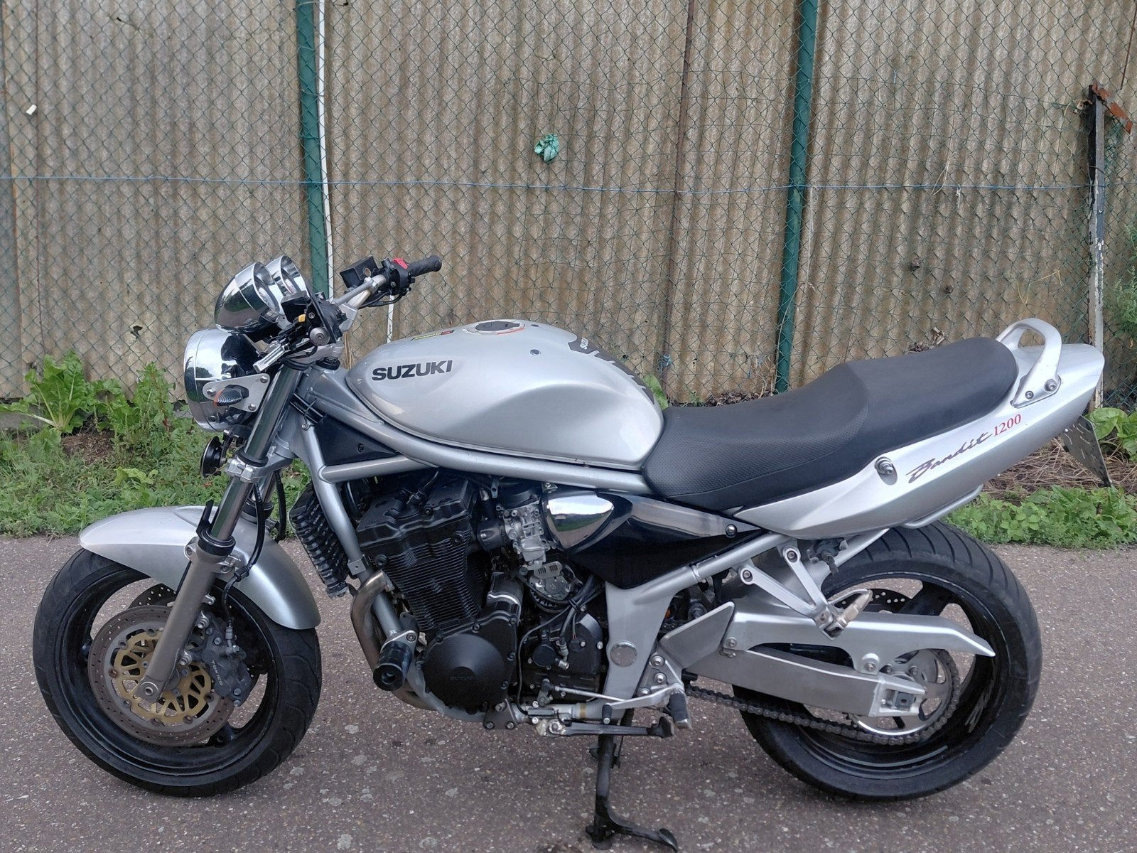 Suzuki Bandit 1200/2005 60dkm homologué en parfait état, Motos, Plus de 35 kW, Particulier, 4 cylindres, 1200 cm³