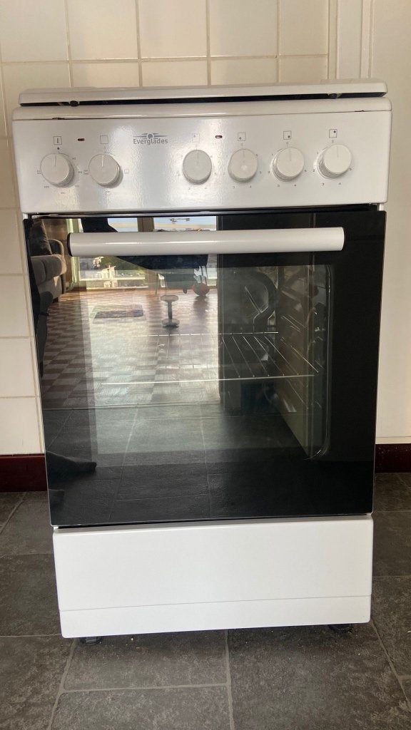 Cuisinière, 85 à 90 cm, 4 zones de cuisson, Comme neuf, Enlèvement