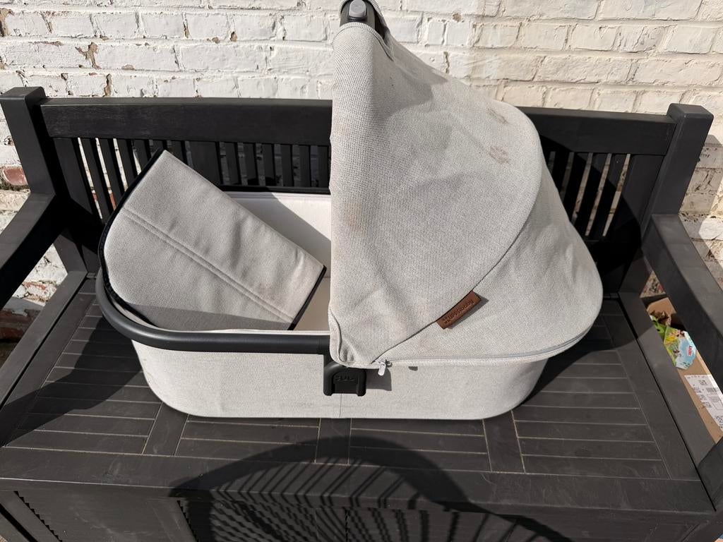 Uppababy Vista V2 Reiswieg (Beige/grijs), Kinderen en Baby's, Gebruikt, Duowagen, Ophalen, Kinderwagen