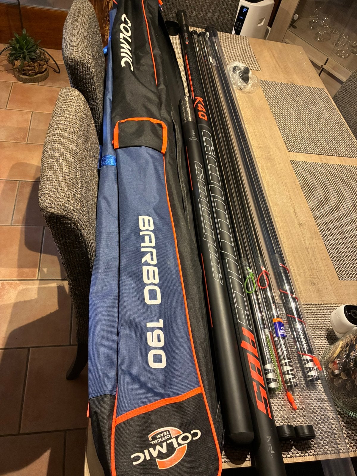 Canne colmic cosmica k40 11m 11m50, Sports nautiques & Bateaux, Pêche à la ligne | Carpes, Enlèvement, Neuf, Ensemble complet